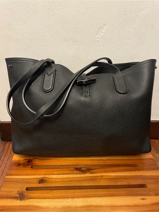 Longchamp Handbags - Longchamp Roseau Large Leather Tote black Pebbled leather toggle closure